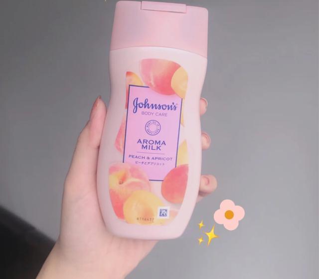 蜜桃白茶身体乳可以去毛吗