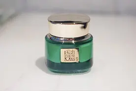 还瞧不起国货？百雀羚冠名《有翡》，片仔癀登上综艺，终于熬出头图片