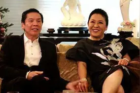向华强夫妇的豪宅终于曝光，比宫殿还霸气，处处彰显两人的地位图片