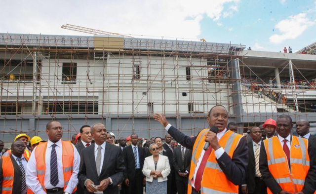 8年花费32.33亿美元，为什么肯尼亚宁愿借钱，也要修建蒙内铁路？