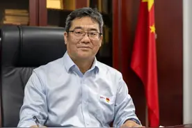 从大学生到央企董事长，他让"中国芯"走向世界，获中共中央、国务院表彰！图片