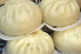 好吃的韭菜粉丝包，烹饪简单，鲜香营养，吃一次念念不忘图片