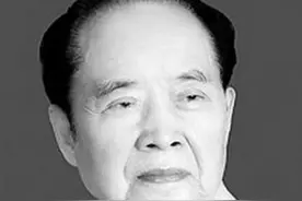 他是贺龙的大女婿，1955年被授予上校衔，妻子是少将，活了88岁图片