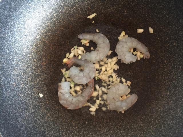 营养美味的什锦虾仁，做法简单，好看又好吃，孩子很喜欢吃