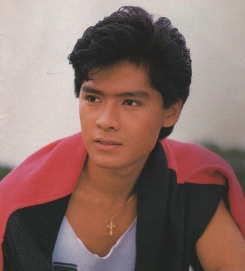 时尚剧尚未形成气候,新加坡都市剧和香港tvb剧,琼瑶小说,亦舒,岑凯伦