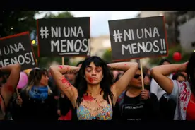 乃万事件，女权不应该是无底线的女拳图片