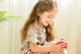 分享夏日里为宝宝选择衣服的小技巧图片