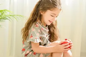 分享夏日里为宝宝选择衣服的小技巧图片