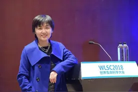 颜宁回国10年重返美国，是负气出走还是另有隐情？杨振宁这样评价图片