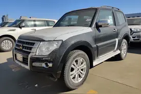 三门越野性能强悍，三菱看家超选四驱，山猫帕杰罗V87图片