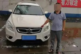 驾驶证吊销期间驾车上路 男子“自曝”违法行为被拘留图片