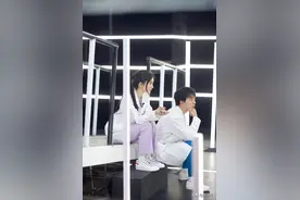 邓伦8秒背绕口令，大张伟说郭麒麟当艺人可惜，需要有文化的明星图片