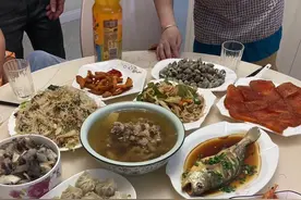 今年，霞浦人的朋友圈没有赛龙舟，而是晒美食图片