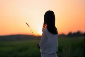 很多事情，回头看，都变得不再重要图片
