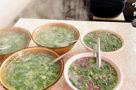 听说新乡南环这家羊肉白汤，每到饭点必爆满图片