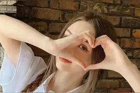 名车与美女图片
