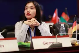 澳门"学霸美女"：精通5门语言，辅修法国双学位，如今被伦敦国王学院录取！图片