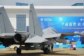 珠海航展有什么可期待？除了轰20，还有轰18、歼18、歼16I可期待图片