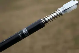 登山杖的避震器实用吗？图片