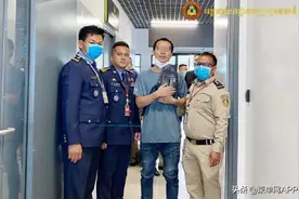 西港一中国男子遭遣返，网友：机票免费吗？图片