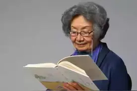 95岁捐1711万元，才华不输杨绛，她一生未谈恋爱却一世多情图片