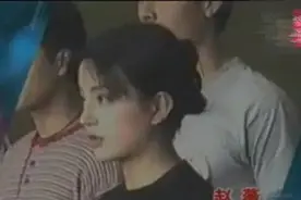 赵薇年轻的时候才是真正的美女吧！大眼睛文艺又灵动不愧是校花图片