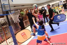 少儿篮球场上，那些令人窒息的瞬间，看完热血沸腾图片