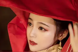 《诗词大会》出题“白云深处”引争议！家长：老师一直让背错的？图片
