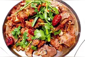 在家也可以做出来的羊蝎子 制作简单 吃完还可以涮菜图片