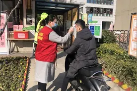 一人分饰多角，湖东玲东社区这位“奶妈”防疫显担当图片