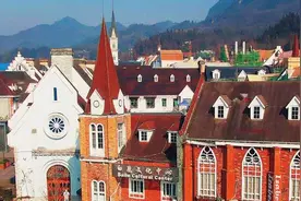 没想到在四川深山峻岭中，还有这样一个小镇！离成都市仅60公里图片