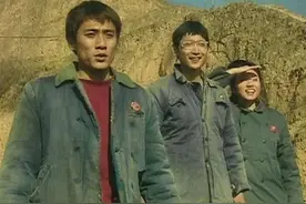 当年村口的“小混混”，现在都混的怎样了？30年后各人各命图片