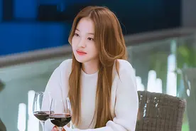 46岁闺蜜爱上我27岁研究生儿子，同居被发现后，她求我理解图片