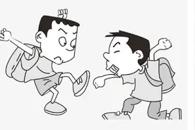 学生课间被限制自由活动，是教师之责？教育投入不足才是根本问题图片