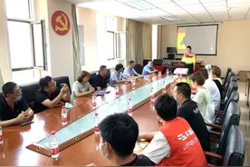 为援鄂英雄爱车护航 亚美科技白银区域数据运营筹备中心向医务人员捐赠车智汇智能终端图片