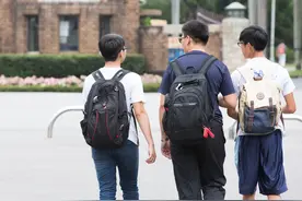 内地生如何申请港校RA？收入怎么样？有职业发展吗？图片
