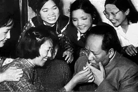 毛泽东戒烟经历：久戒不掉，生前最后两年终成功图片