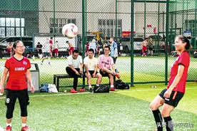 奔跑吧，玫瑰！不同身份的她们组成合肥首支女子业余足球队图片