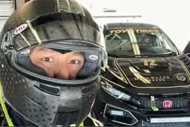 吴彦祖脸被头盔挤到变形，鼻子都变得粗大了，网友：你挤成成龙了图片