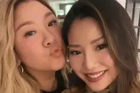 郑少秋之女郑欣宜晒与妹妹合照，虽同父异母，五官却如复制粘贴？图片