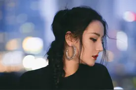 迪丽热巴，喜欢你，眸光藏万千星辰且纯净图片