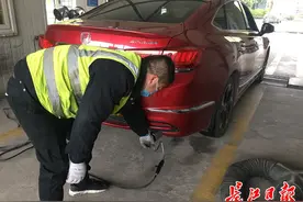 @有车族：下月起武汉车辆检验有新规图片