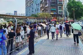 文和友，深圳人可能只是短暂地爱了你一下图片