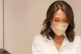 阔太黎姿创办个人品牌，打扮干练化身女强人，不再甘愿只在家带娃图片
