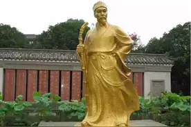 杨慎：一曲《滚滚长江东逝水》唱红了《三国演义》的开篇词图片