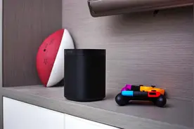 在这个2月，Sonos One SL音箱都出双入对了，你呢？图片