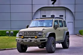 坦克300潜行版，新改装风格致敬烈马图片