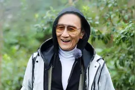 84岁谢贤为素人录祝福视频被指圈钱，看完他身家，完全没这必要图片