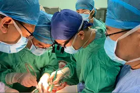 微创小切口下实施心脏瓣膜和主动脉相关手术——开启兰州市心外科微创新时代图片