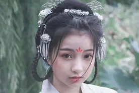 羡慕小姐姐精致的发型，自己却不会做？这款汉服发型教程帮你搞定图片